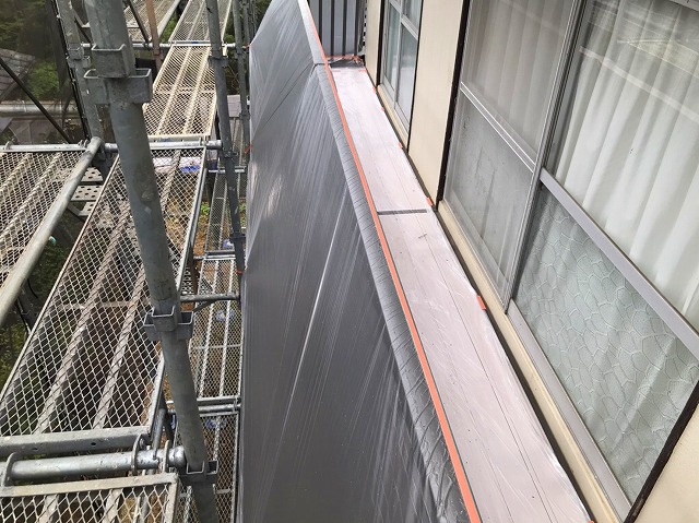 塗装時の養生は必須です