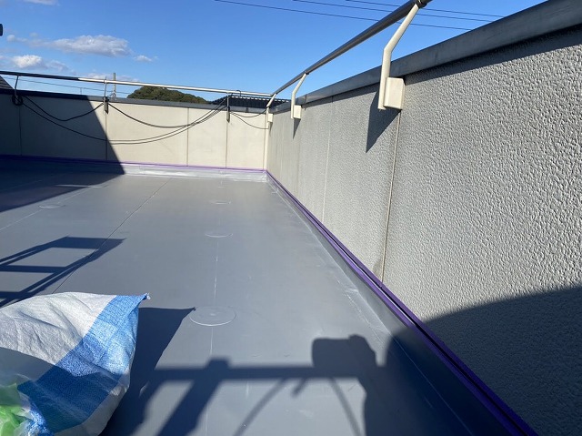 土間部分がほぼ完成した高萩市の防水工事