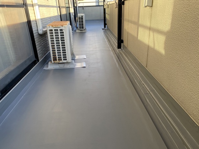 シート防水での施工が完了した床