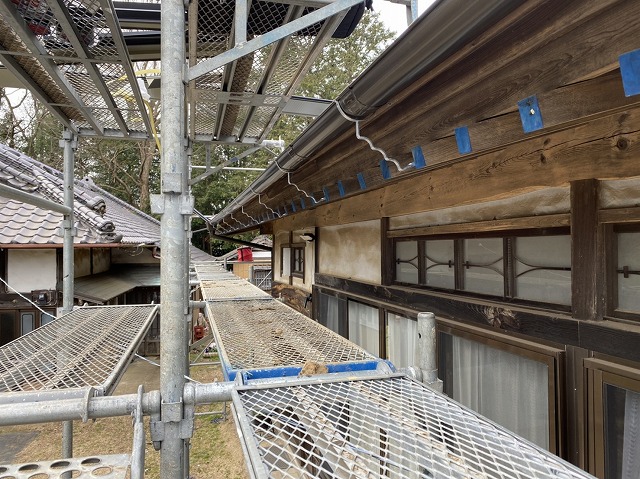 半丸雨樋設置画像