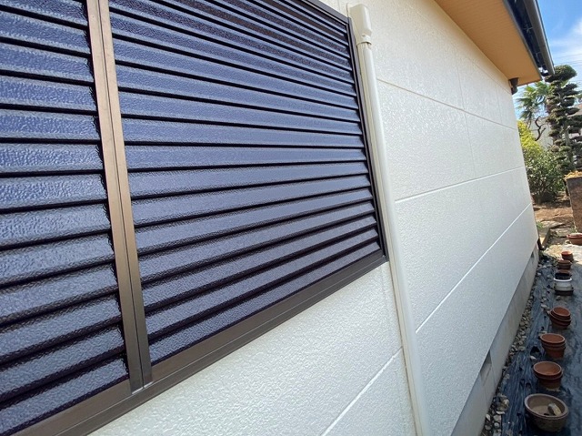 ひたちなか市の1階西側の塗装完了外壁