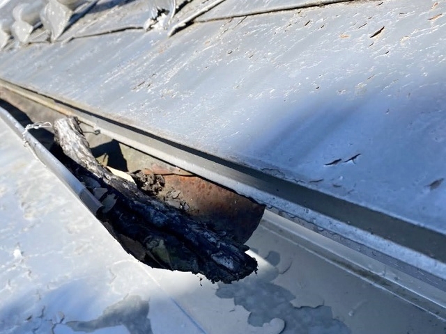 那珂市母屋雨樋交換