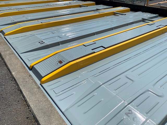 全ての工程が完了した二段式機械駐車場