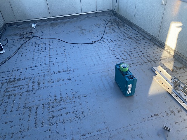 施工前の高萩市の3階のバルコニーの様子