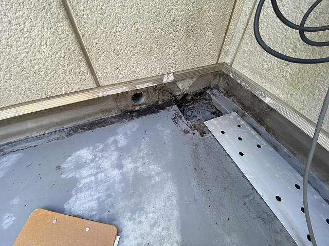 施工前のシート防水ドレン部