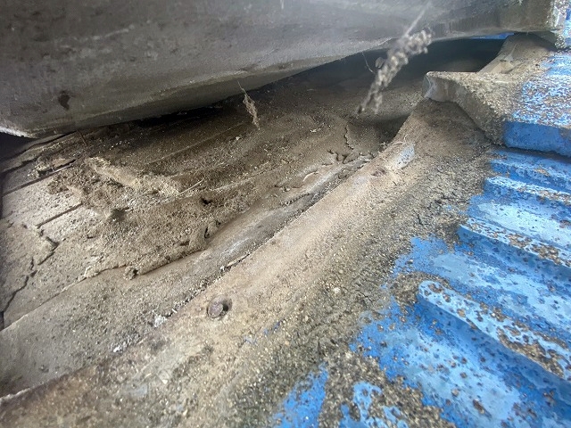 軒天だけではなく下地と防水シートの交換も必須