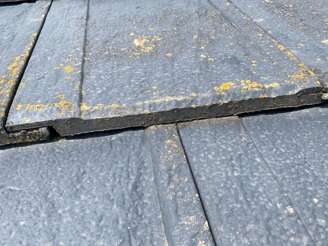 セメント瓦は厚みがある分比較的丈夫