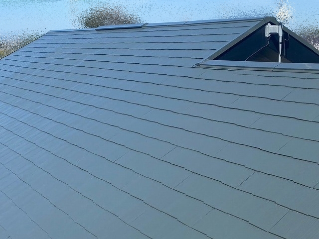 太陽光パネルを撤去した後屋根塗装を施工