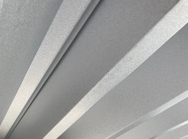 結露が発生してしまう折板屋根