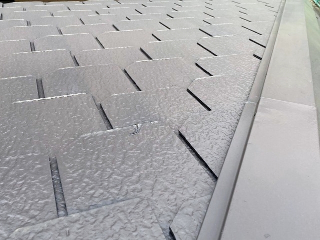 棟板金の不具合の有無を調査