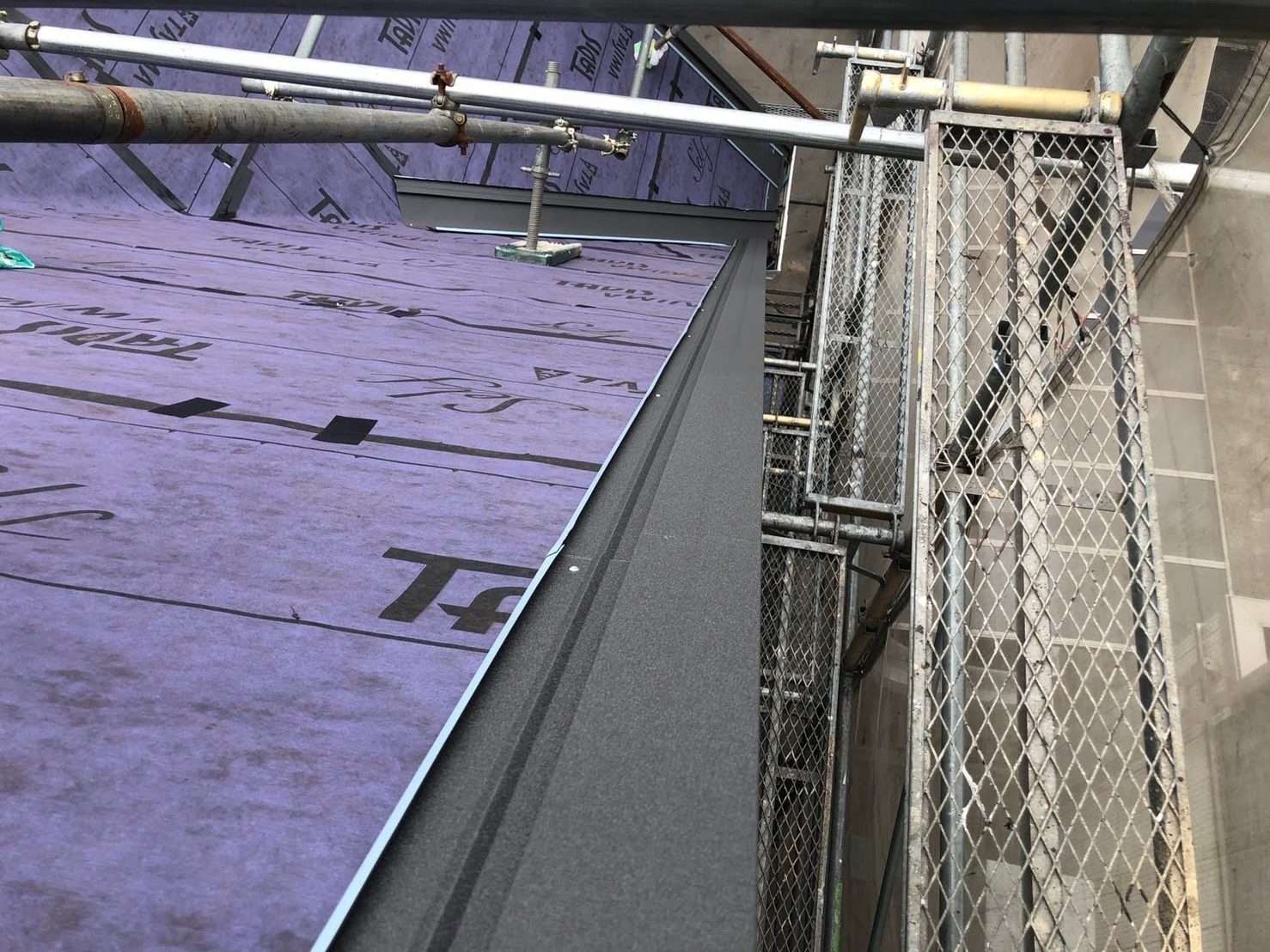 エスジーエル性のケラバ板金