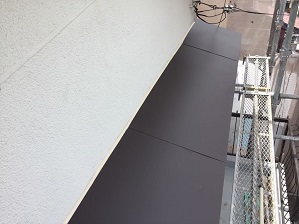 屋根板金庇リフォーム
