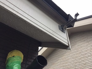 城陽市　雨樋修理