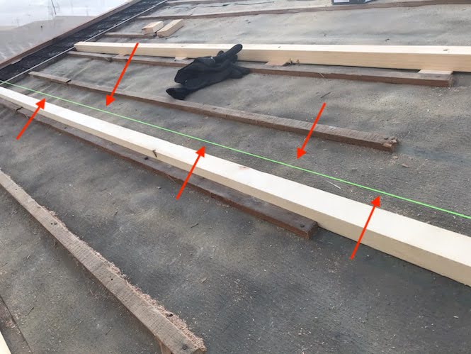 瓦を撤去後の高さ調整