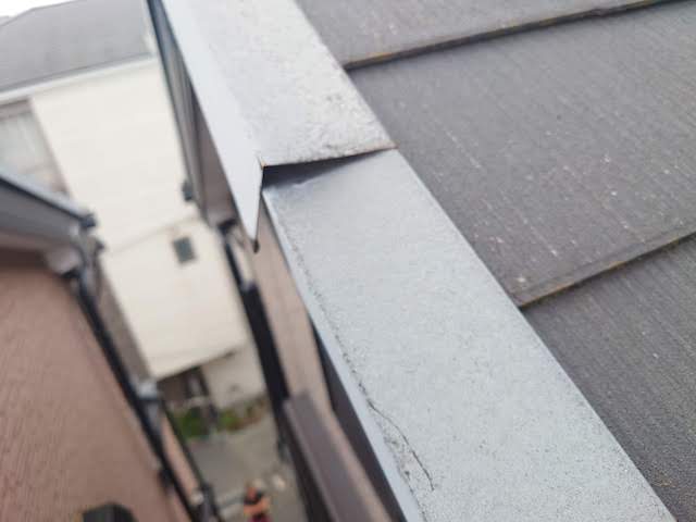 つなぎ目が外れている