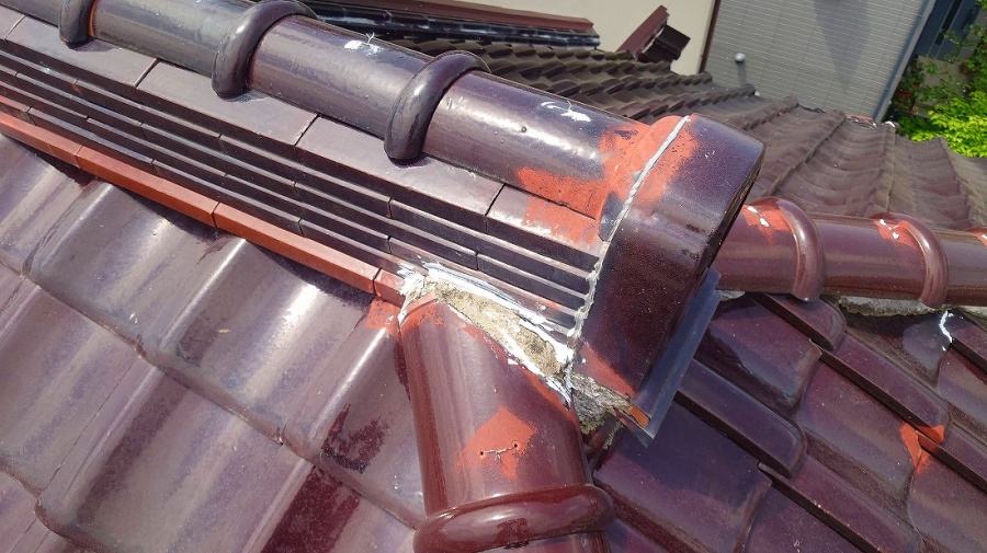 釉薬瓦の目欠け