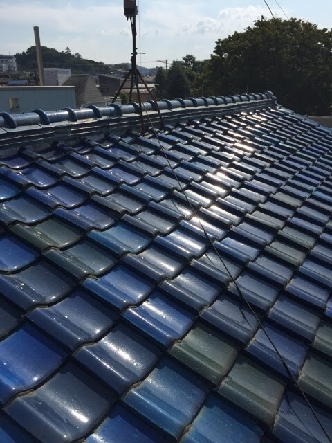 京都市南区の現地調査・青緑色の釉薬瓦（ツヤツヤした日本瓦）の屋根全体