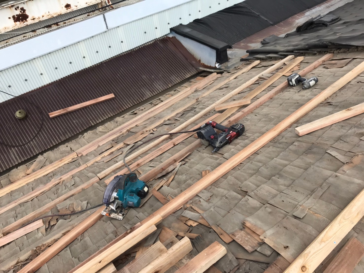 リッジウエイ葺き替えリフォーム工事