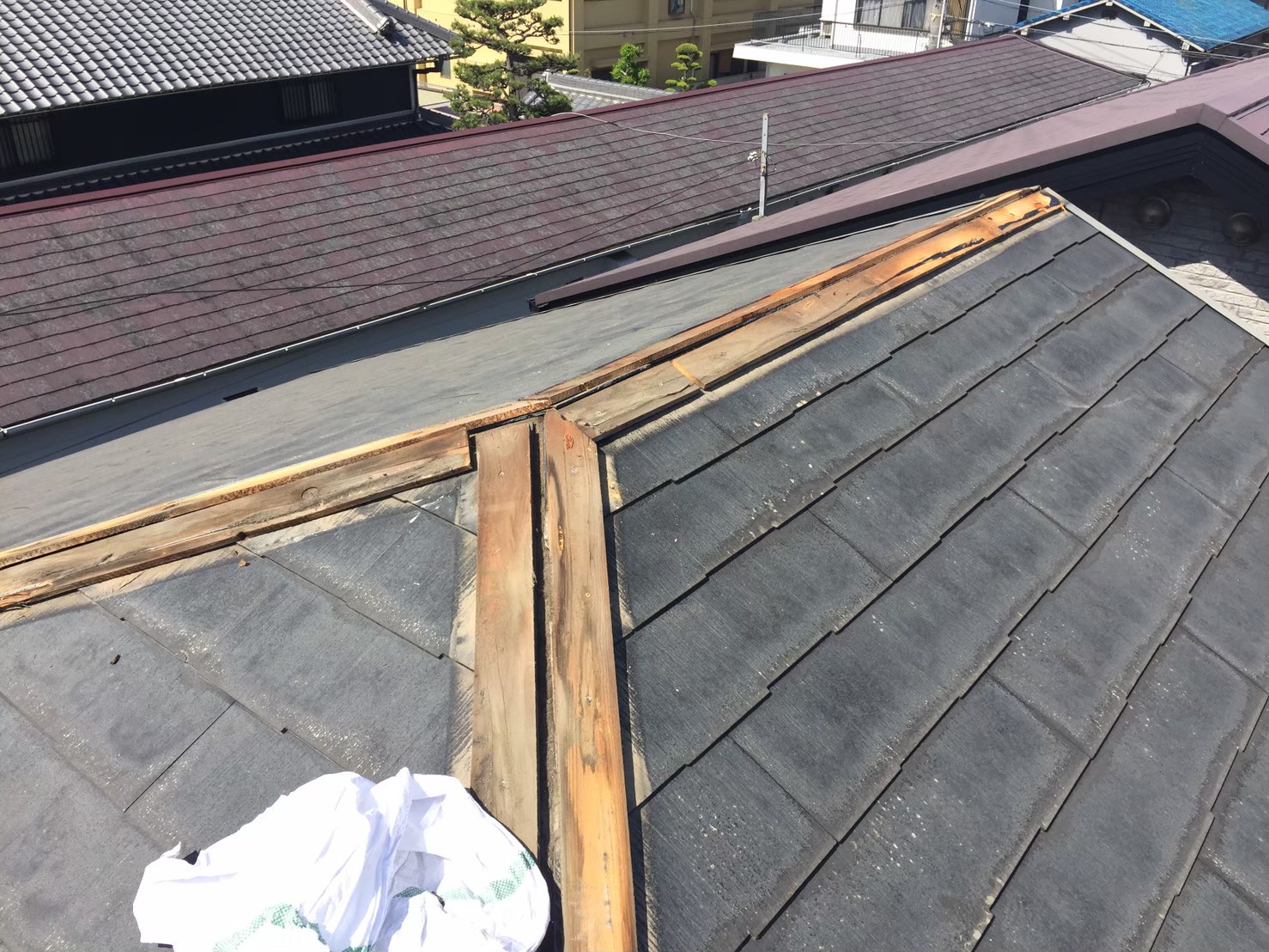 コロニアルからスーパーガルテクトカバー工事