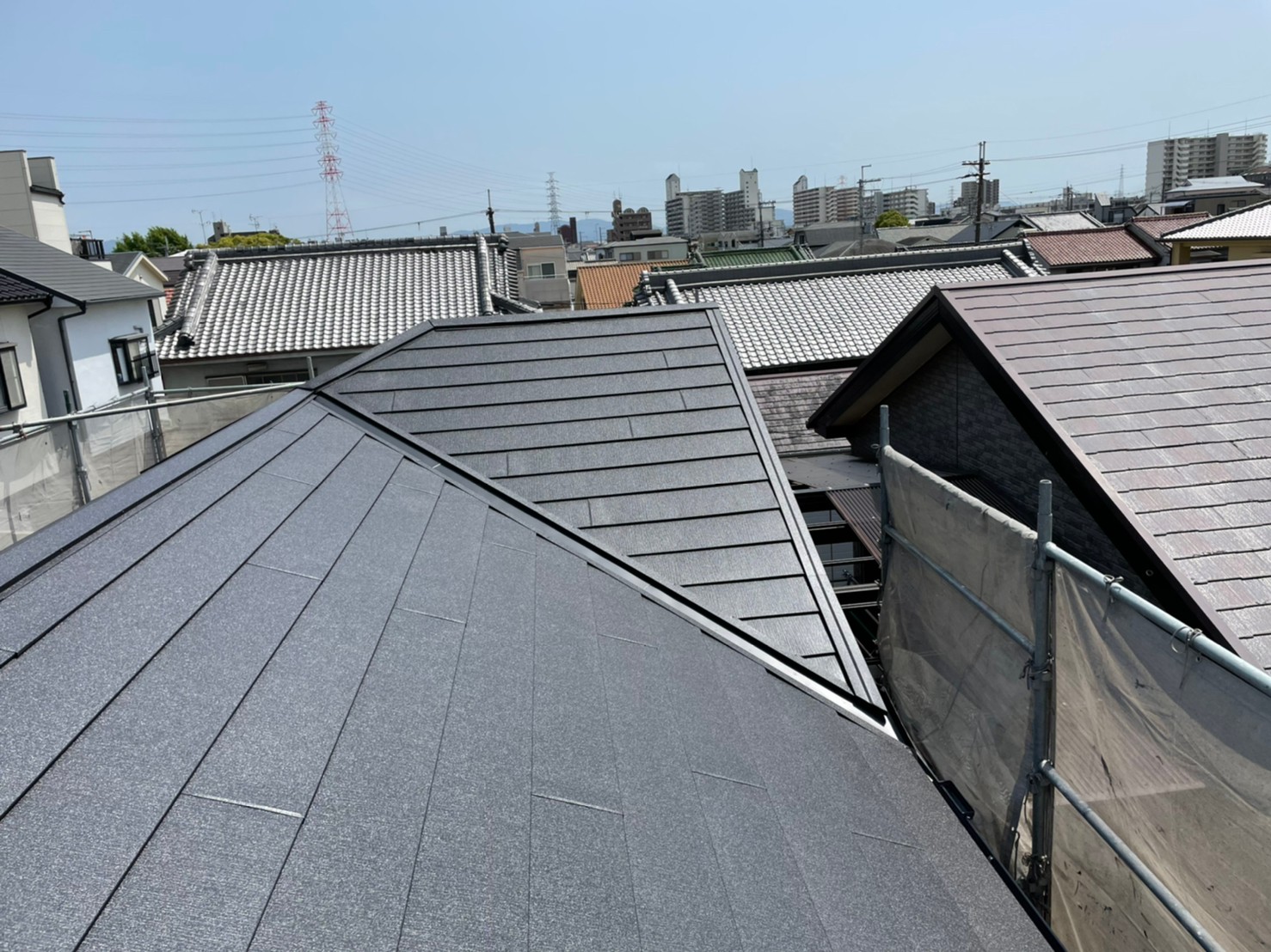 コロニアルからスーパーガルテクトカバー工事