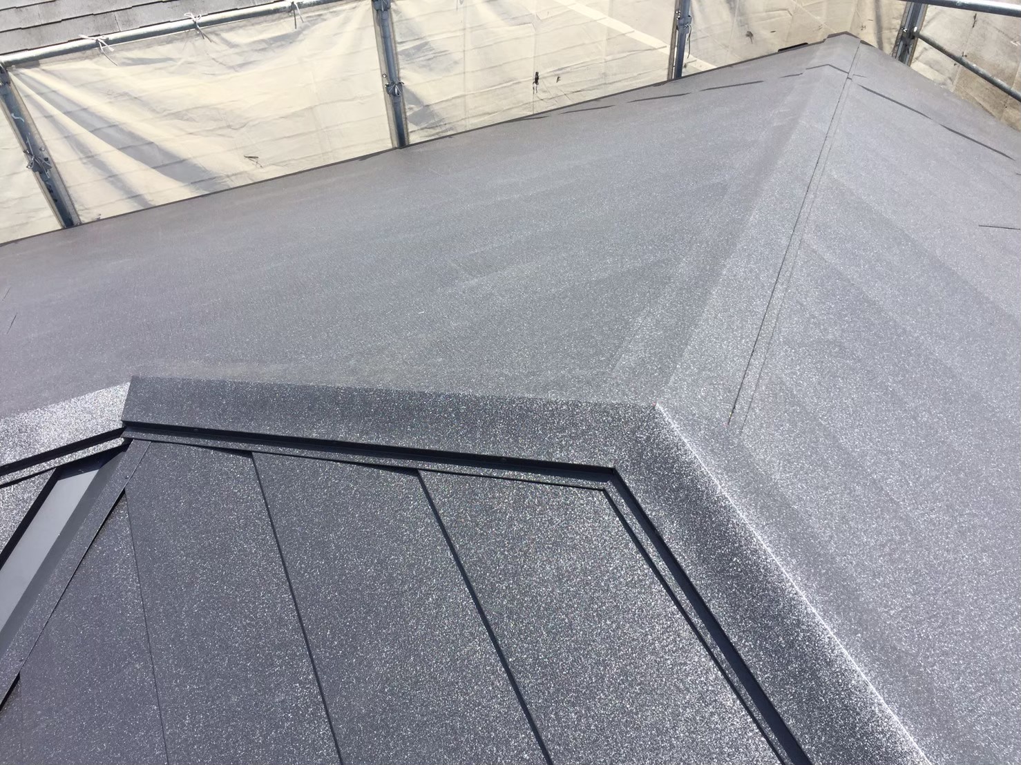 コロニアルからスーパーガルテクトカバー工事