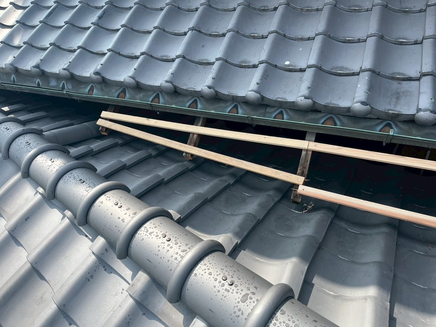 波板の下地交換