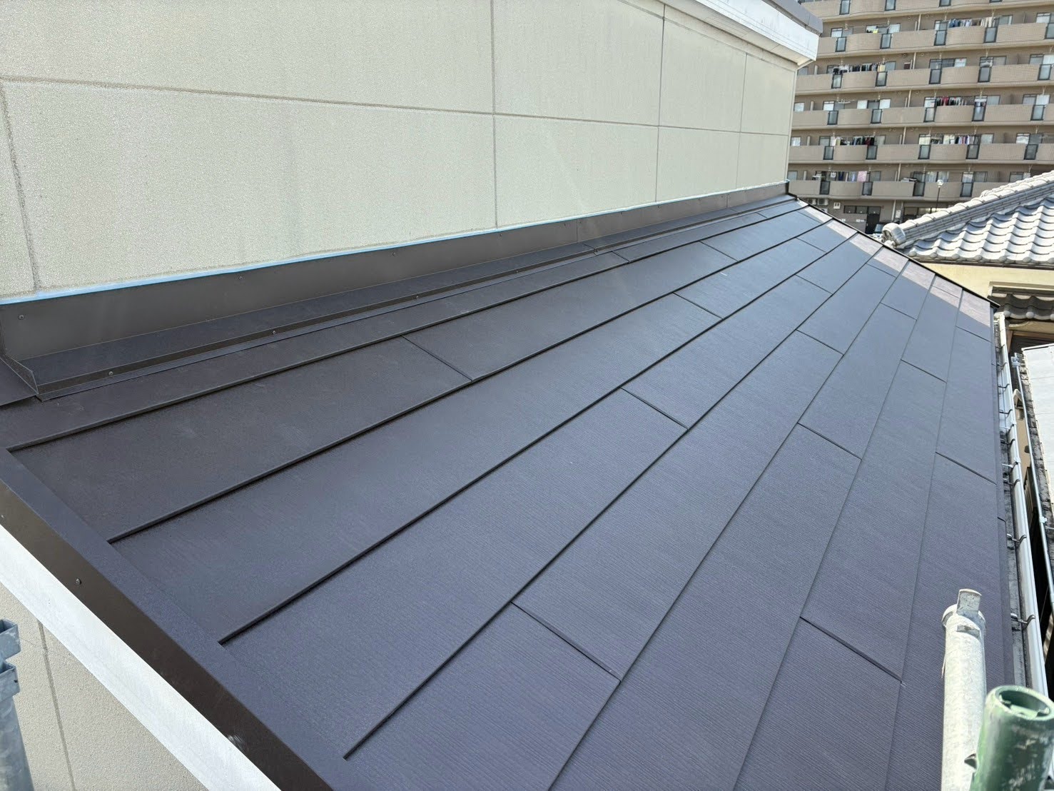 差し掛け屋根の水切り