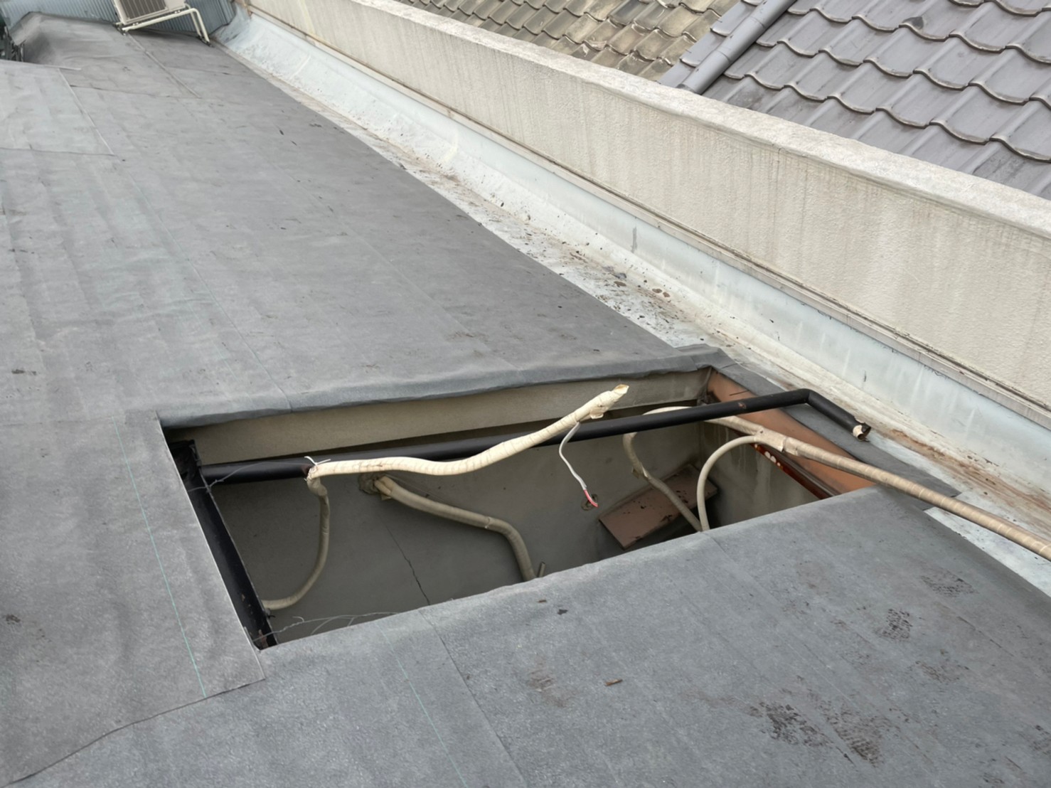 カバー工法粘着ルーフィング