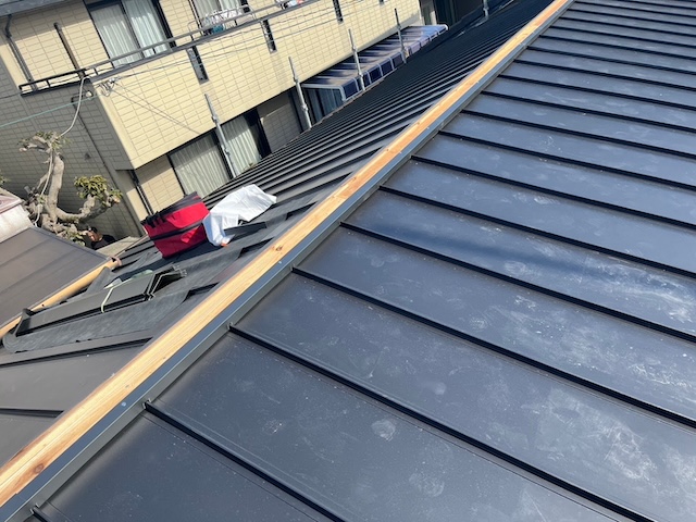 貫板を設置した棟