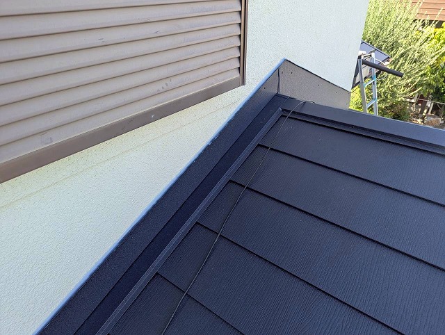 棟部分のガルバ