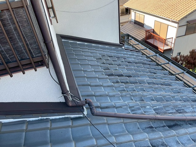 京都市西京区の葺き替え前の瓦屋根の状態