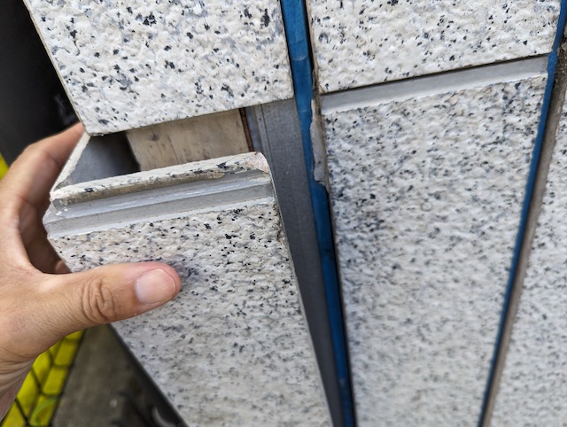 サイディングコーナーの外れ