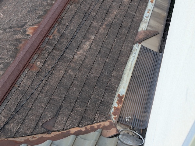 連棟物件屋根の状態確認