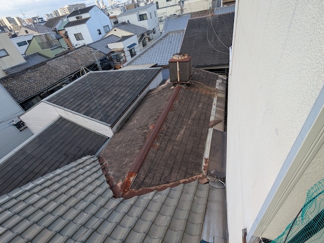 貸し店舗屋根全体の様子