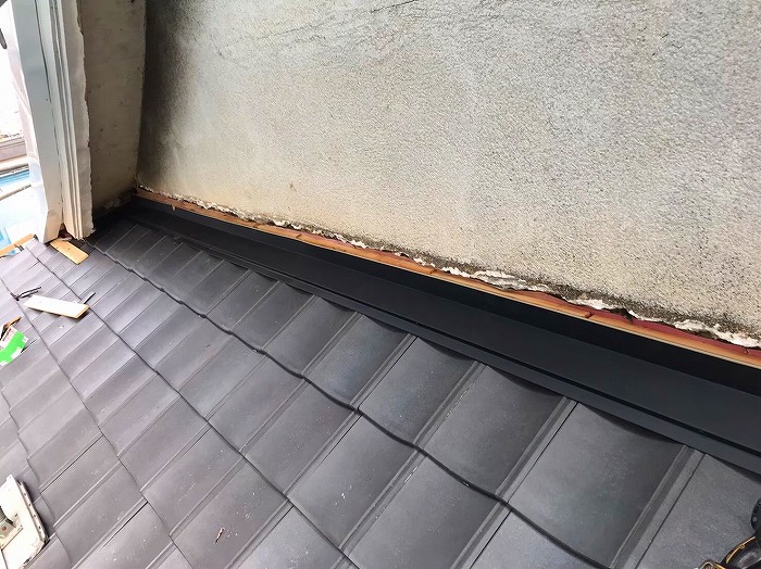 屋根外壁雨押え板金