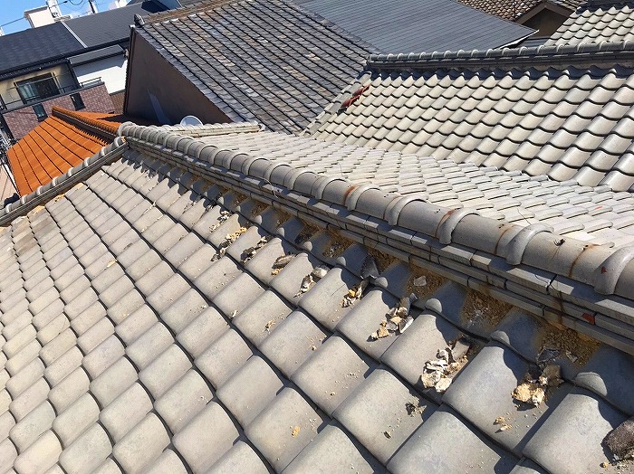 棟の漆喰剥がれ