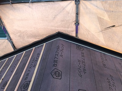 ケラバ捨て板金