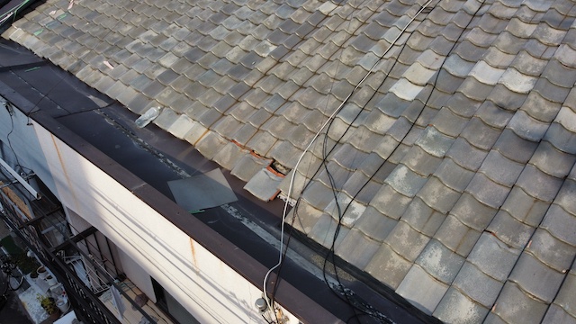 瓦のズレ、めくれ