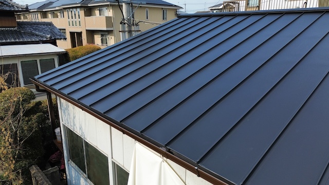 立平葺きでの屋根施工完了