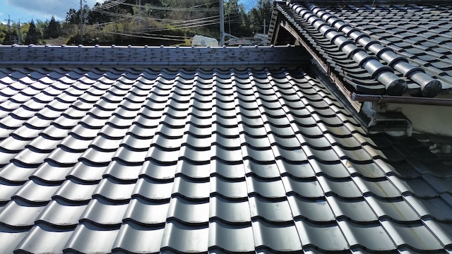 棟瓦積みなおし