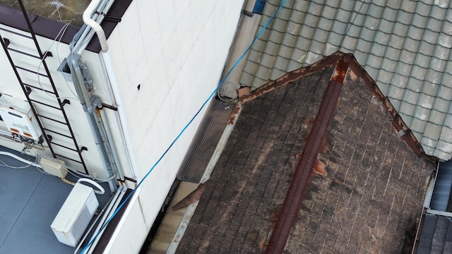 定期メンテナンスが推奨される棟板金