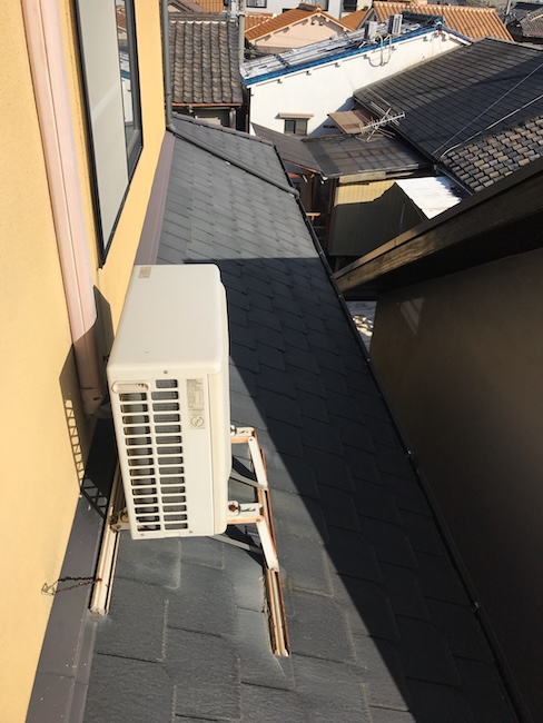 室外機架台の赤錆