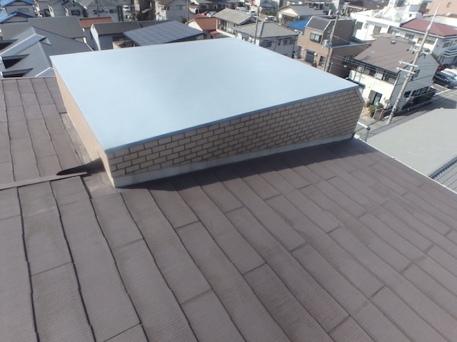 壁際板金周辺の屋根