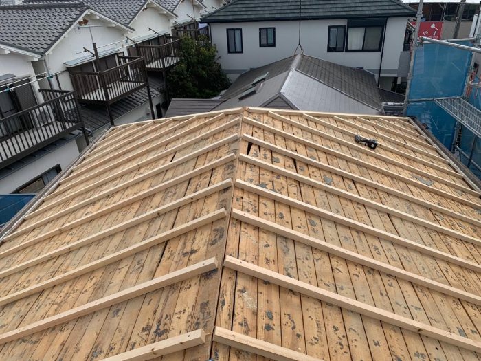 垂木を這わしている様子