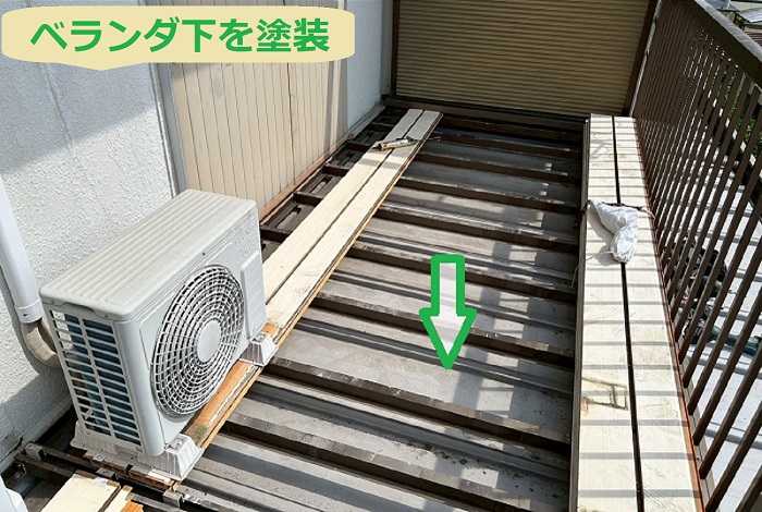 ベランダ下塗装