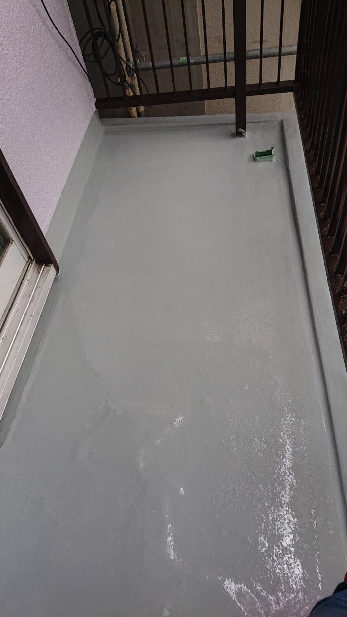 ウレタンを流している様子