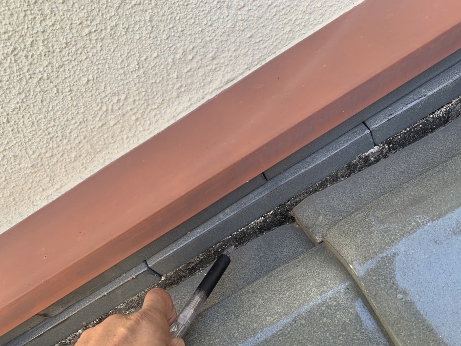 壁際、のし瓦の様子