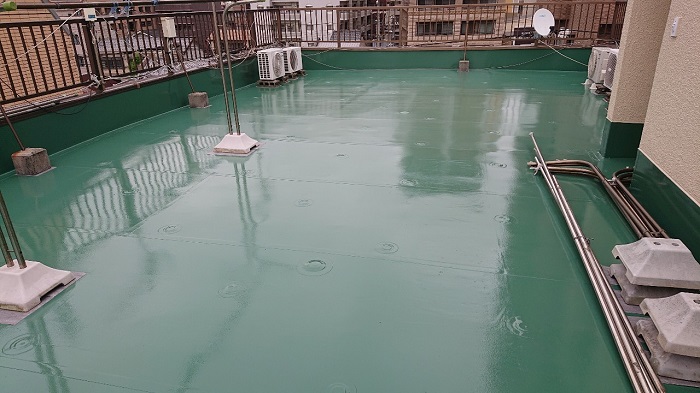 トップコート塗り替えしたゴムシート防水