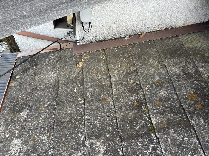 塗装するかご相談を頂いた平型スレート屋根