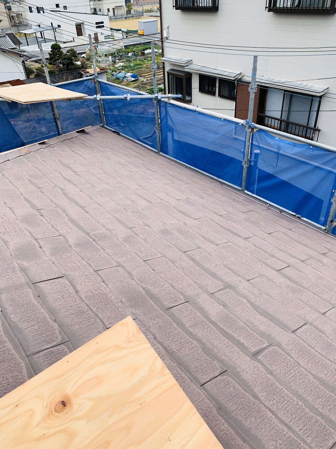 下地用合板を貼る前のスレート屋根